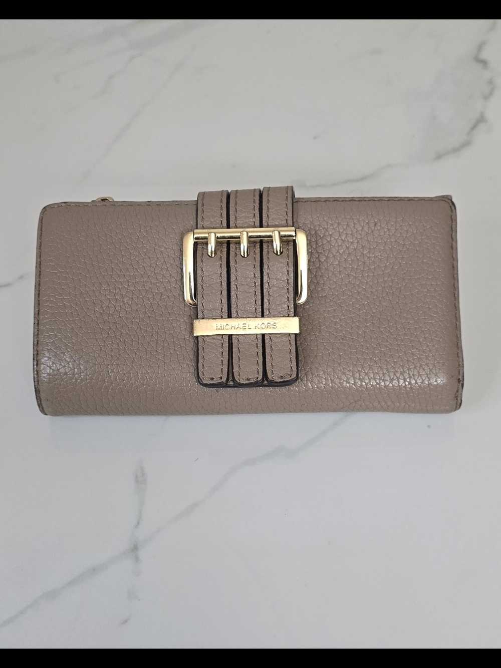 Michael Kors Bedford Buckle Leather Continental Wallet Taupe Gold-Tone Hardware
